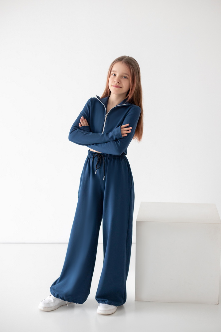 Костюм для дівчат